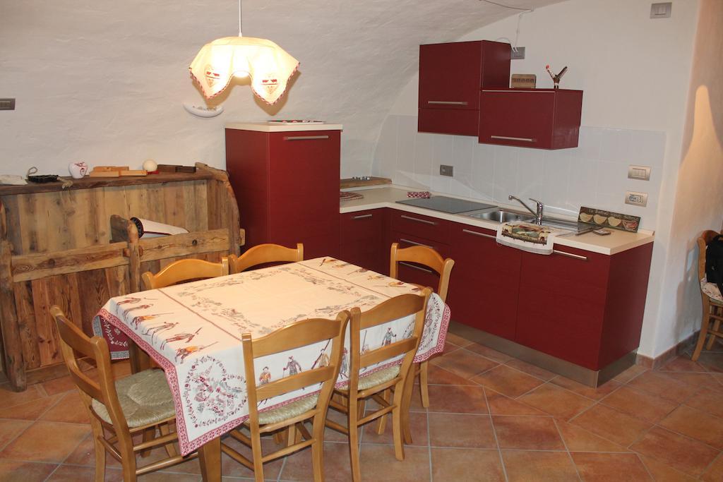 Maison Peroulaz Charvensod Camera foto